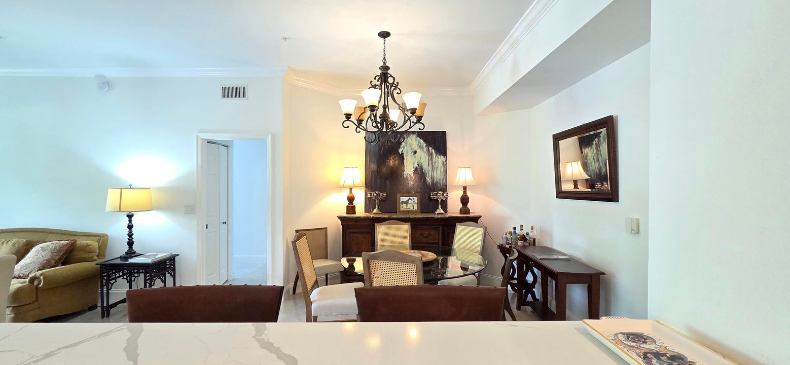 出租: $5,000 (3 贝兹, 2 浴室, 1479 平方英尺)