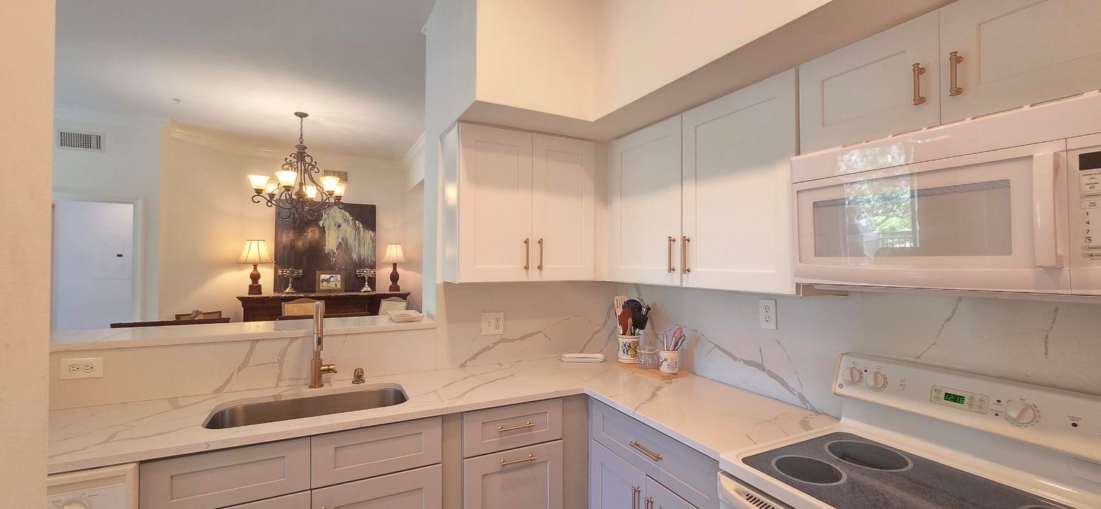 出租: $5,000 (3 贝兹, 2 浴室, 1479 平方英尺)