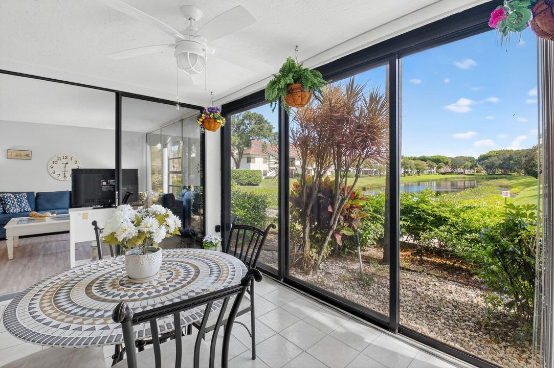 待售: $229,900 (2 贝兹, 2 浴室, 1131 平方英尺)