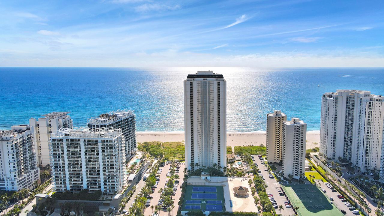 Под контрактом: $7,400 (2 спален, 2 ванн, 1381 Квадратных фут)