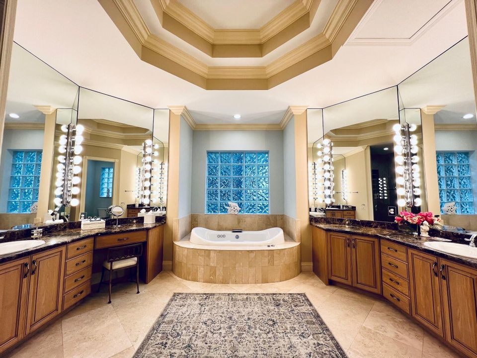 En Venta: $4,900,000 (5 camas, 6 baños, 6053 Pies cuadrados)