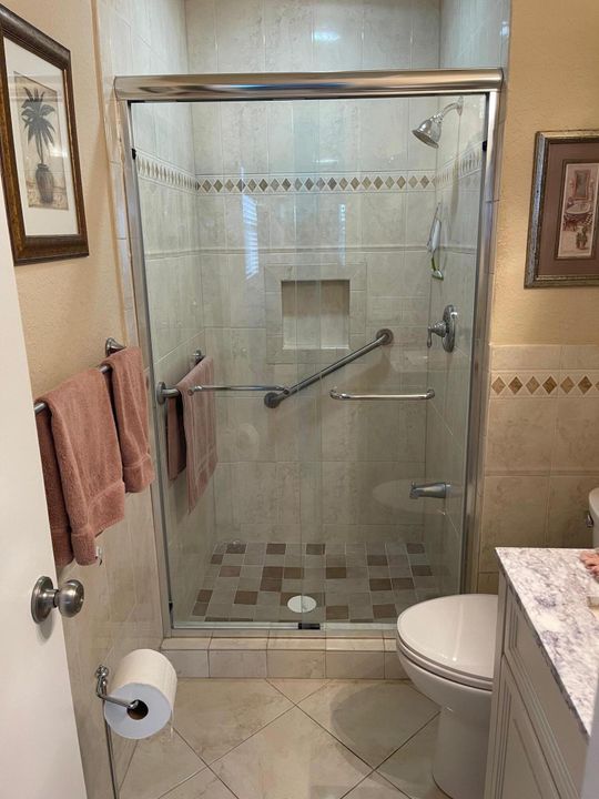 For Sale: $189,000 (2 beds, 2 baths, 969 Square Feet)