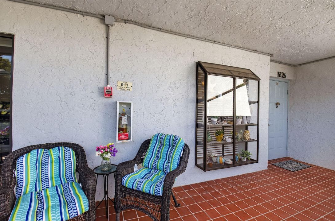 For Sale: $349,995 (2 beds, 2 baths, 1598 Square Feet)