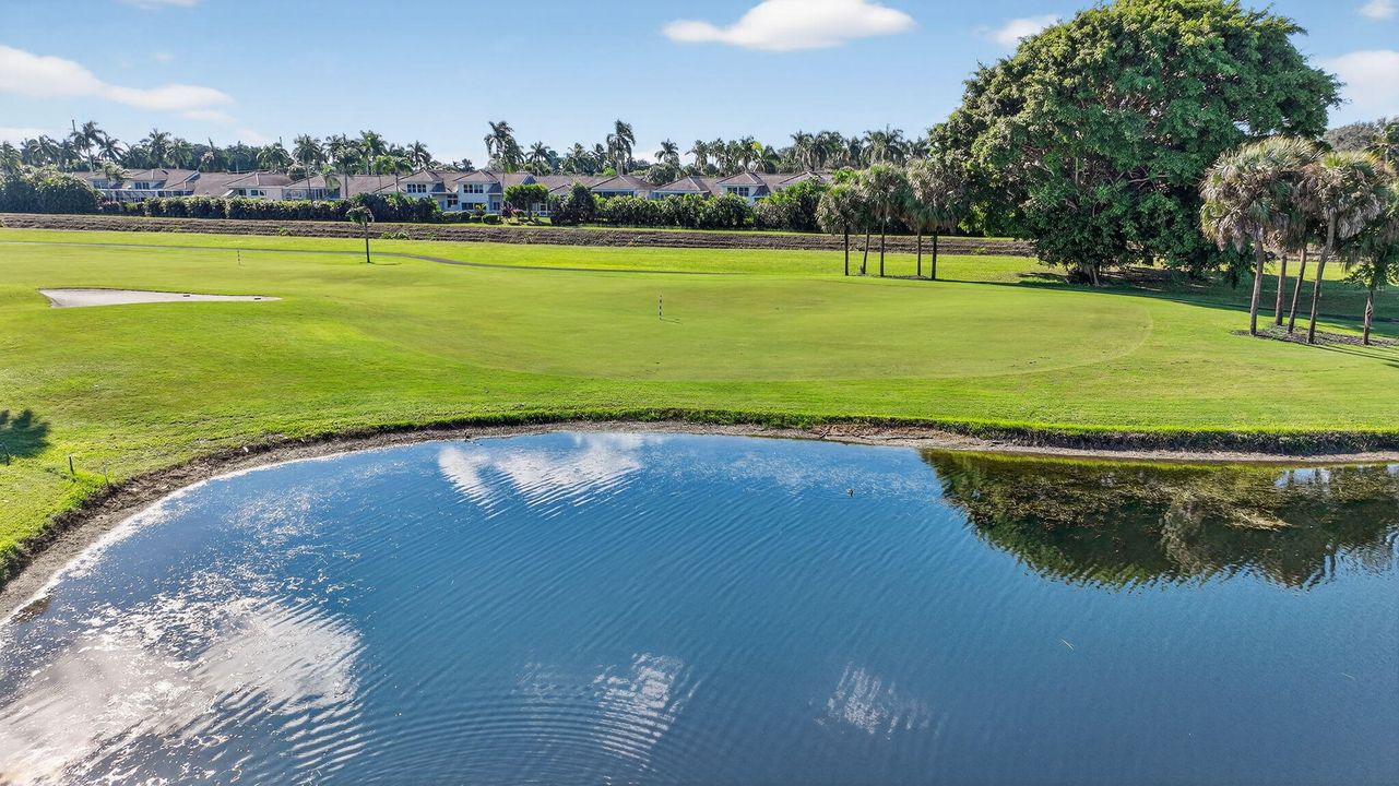 For Sale: $349,995 (2 beds, 2 baths, 1598 Square Feet)