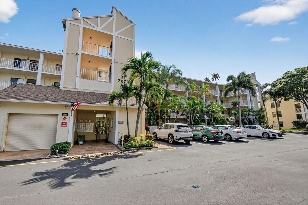 For Sale: $285,000 (2 beds, 2 baths, 1220 Square Feet)