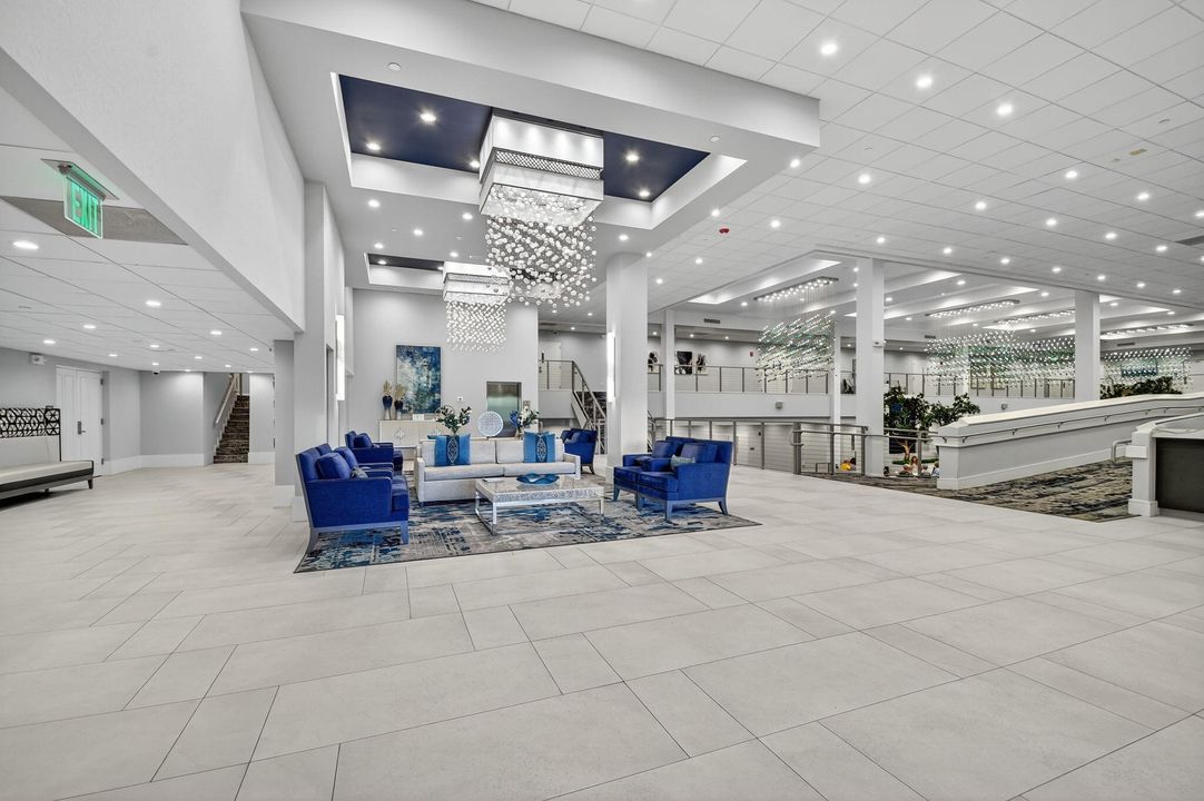 For Sale: $285,000 (2 beds, 2 baths, 1220 Square Feet)