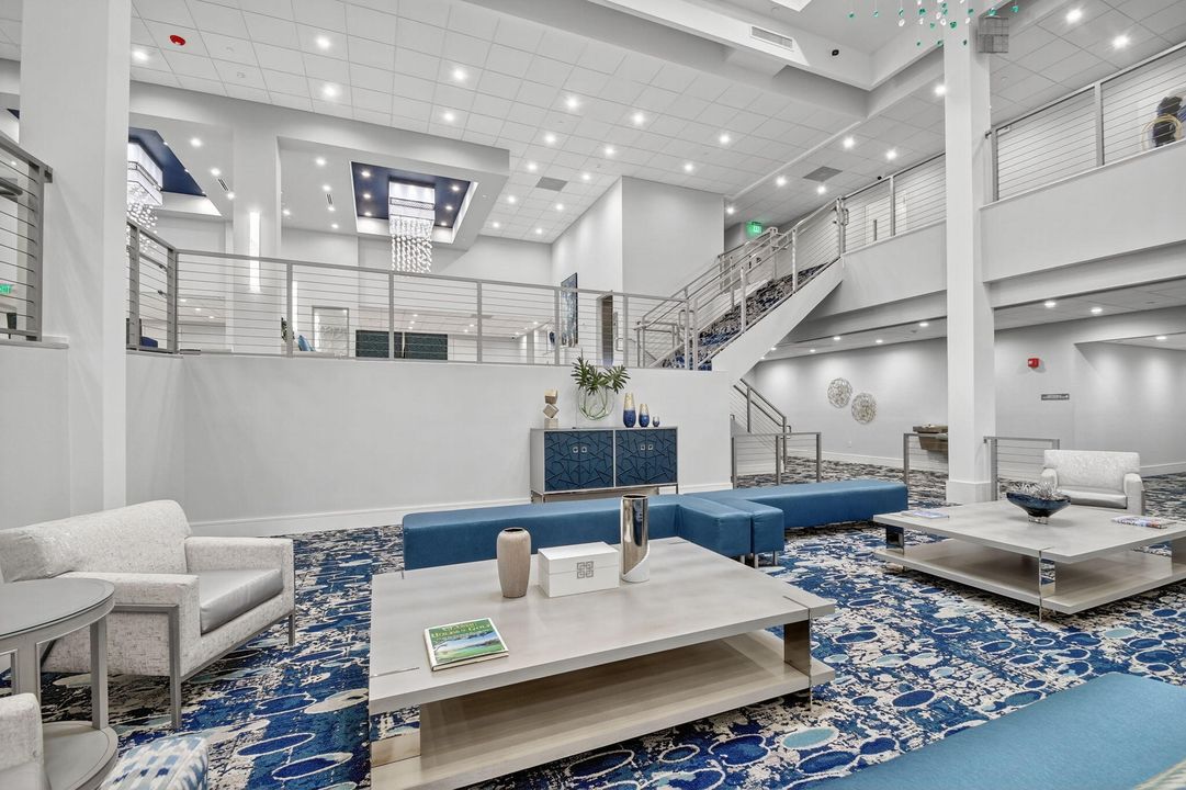 For Sale: $285,000 (2 beds, 2 baths, 1220 Square Feet)