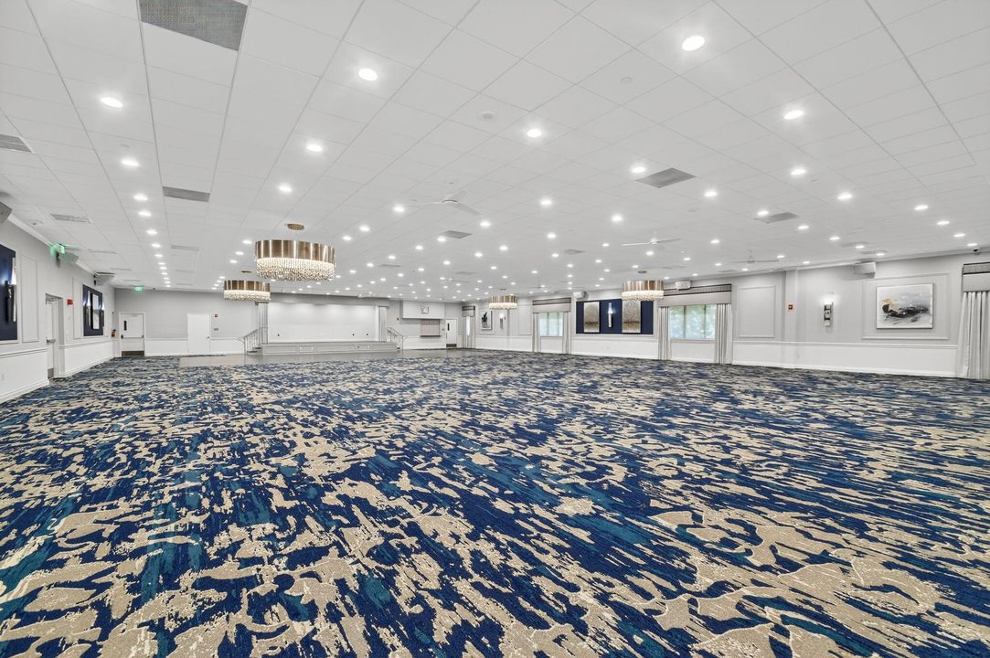 For Sale: $285,000 (2 beds, 2 baths, 1220 Square Feet)