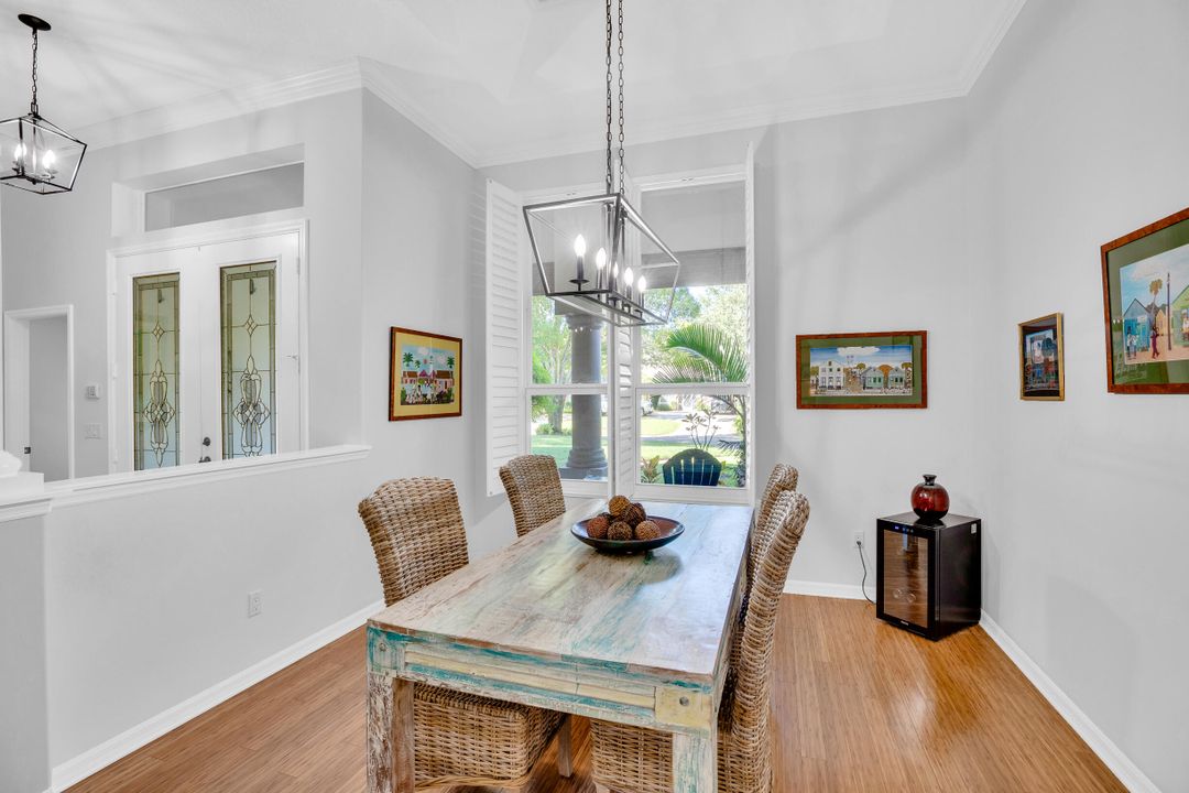 En Venta: $659,968 (3 camas, 2 baños, 2702 Pies cuadrados)