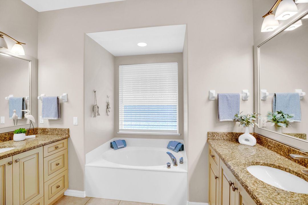 En Venta: $659,968 (3 camas, 2 baños, 2702 Pies cuadrados)