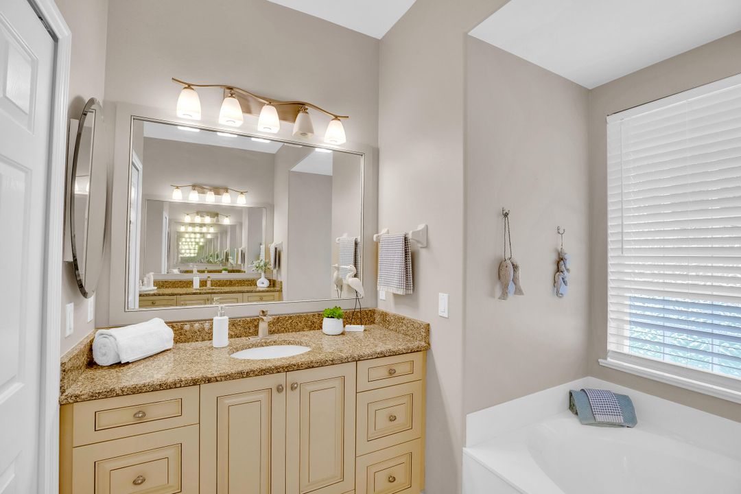 En Venta: $659,968 (3 camas, 2 baños, 2702 Pies cuadrados)