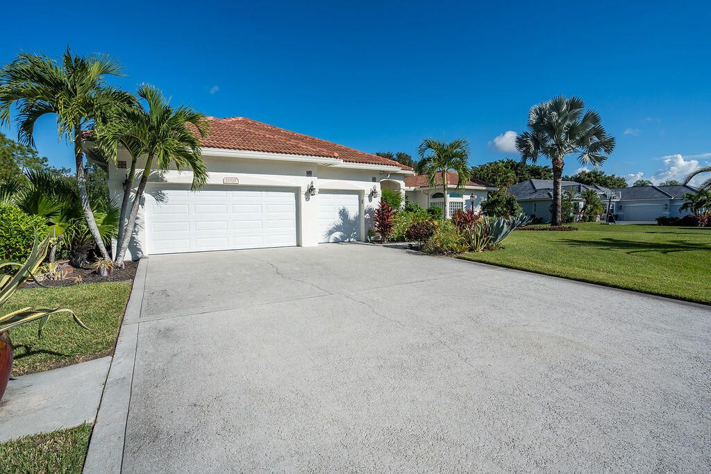 En Venta: $1,650,000 (5 camas, 4 baños, 3604 Pies cuadrados)