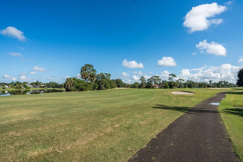 En Venta: $1,650,000 (5 camas, 4 baños, 3604 Pies cuadrados)