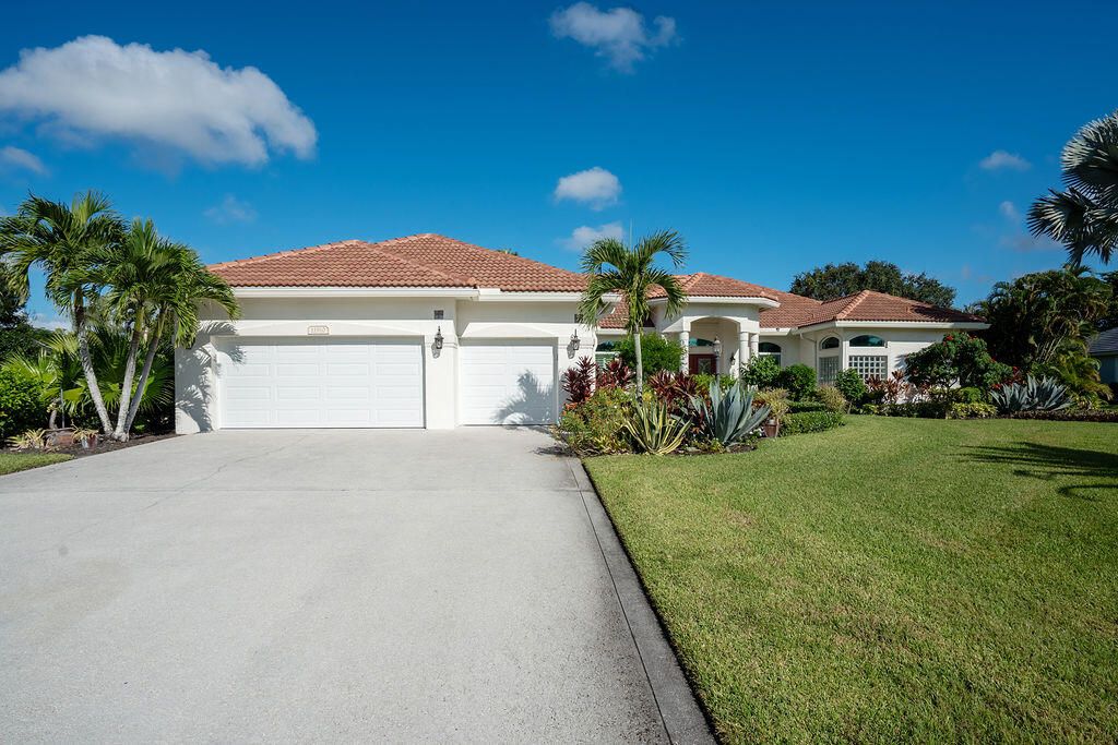 En Venta: $1,650,000 (5 camas, 4 baños, 3604 Pies cuadrados)