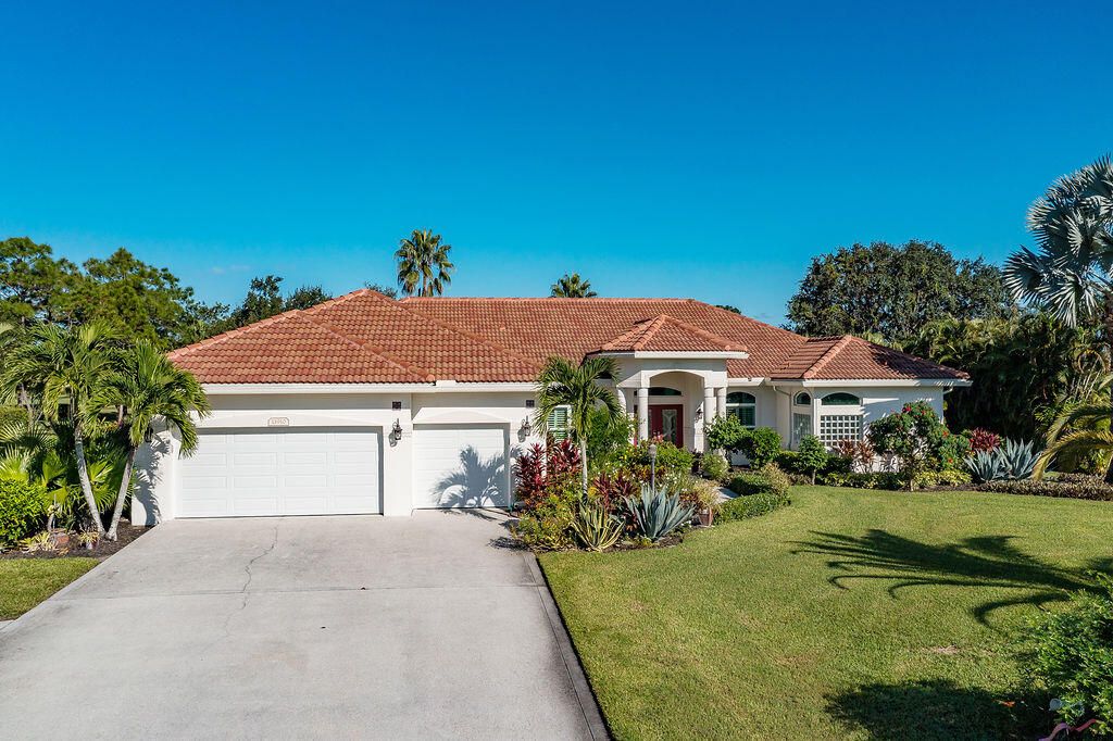 En Venta: $1,650,000 (5 camas, 4 baños, 3604 Pies cuadrados)