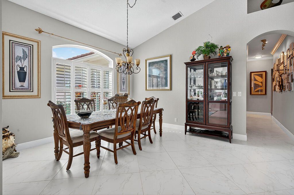 En Venta: $1,650,000 (5 camas, 4 baños, 3604 Pies cuadrados)