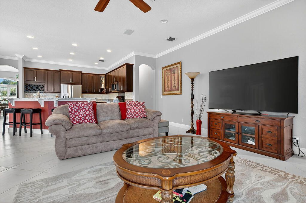 En Venta: $1,650,000 (5 camas, 4 baños, 3604 Pies cuadrados)