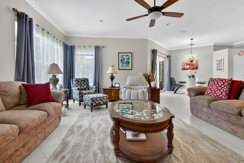 En Venta: $1,650,000 (5 camas, 4 baños, 3604 Pies cuadrados)