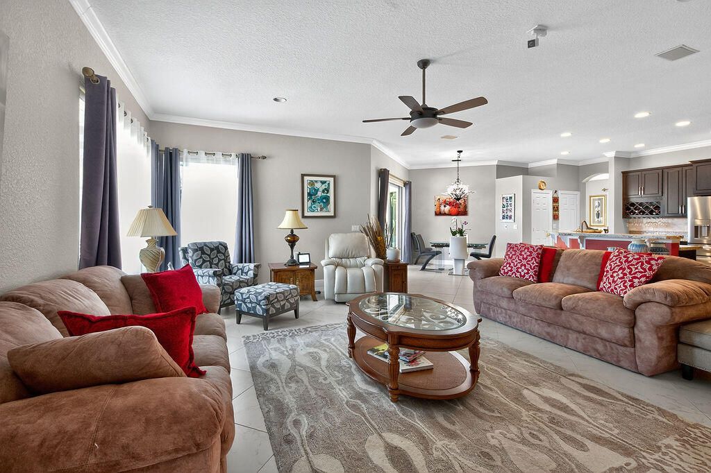 En Venta: $1,650,000 (5 camas, 4 baños, 3604 Pies cuadrados)