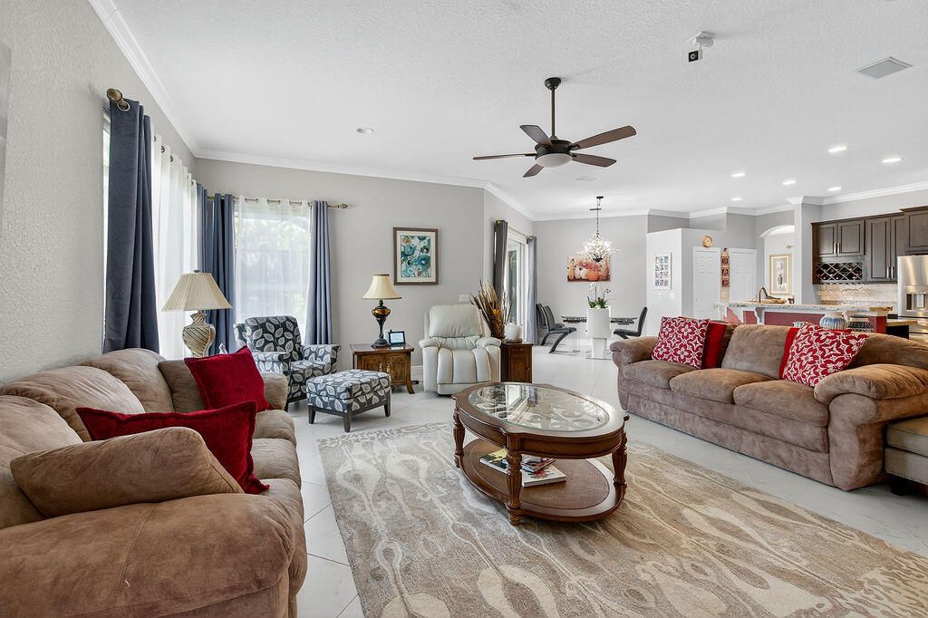 En Venta: $1,650,000 (5 camas, 4 baños, 3604 Pies cuadrados)