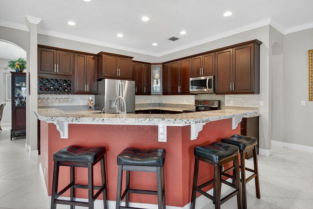 En Venta: $1,650,000 (5 camas, 4 baños, 3604 Pies cuadrados)