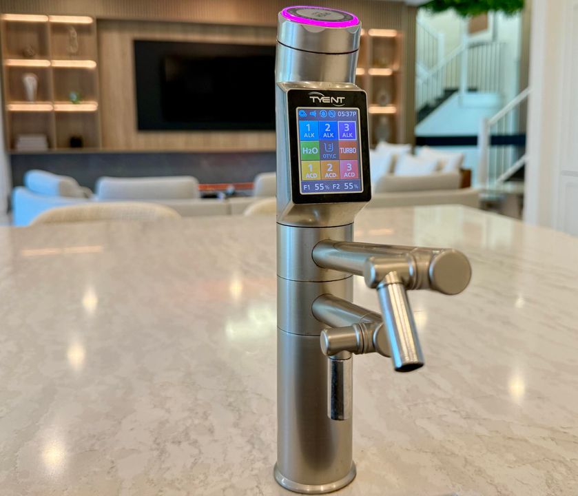 Activo con contrato: $2,250,000 (5 camas, 5 baños, 3687 Pies cuadrados)