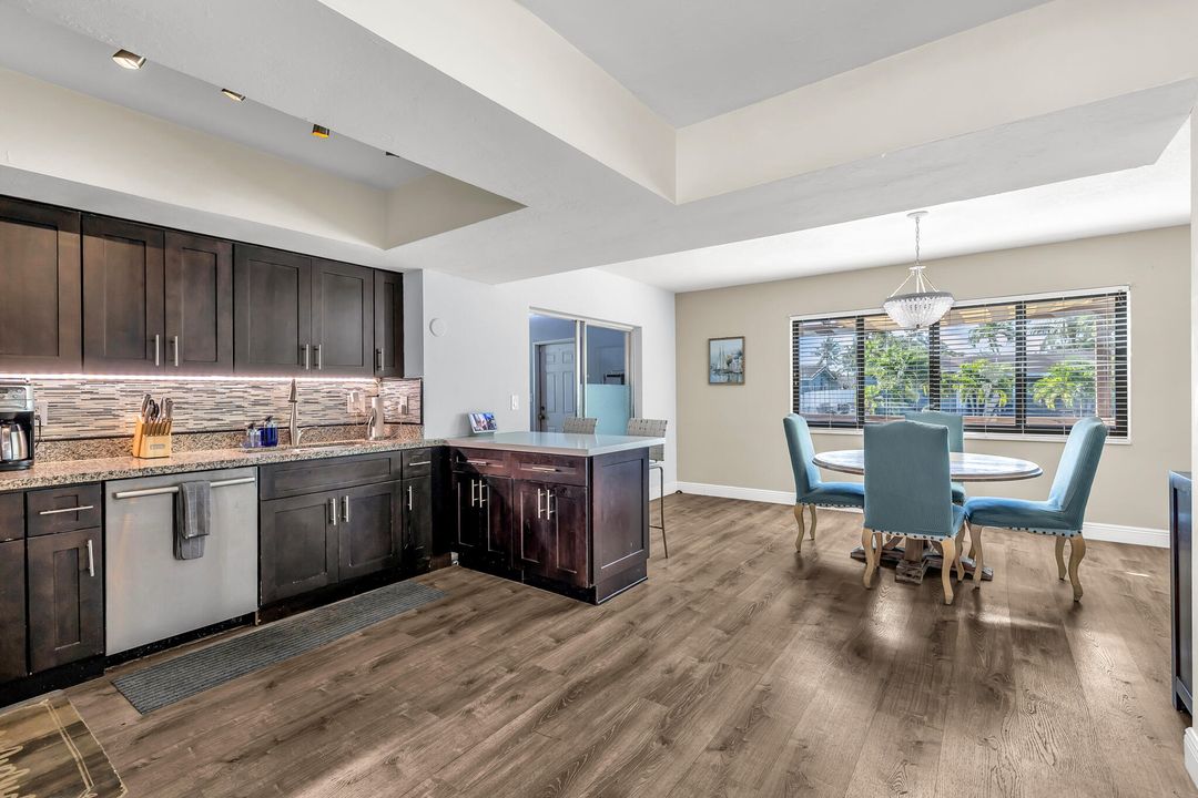 На продажу: $658,000 (3 спален, 2 ванн, 1672 Квадратных фут)