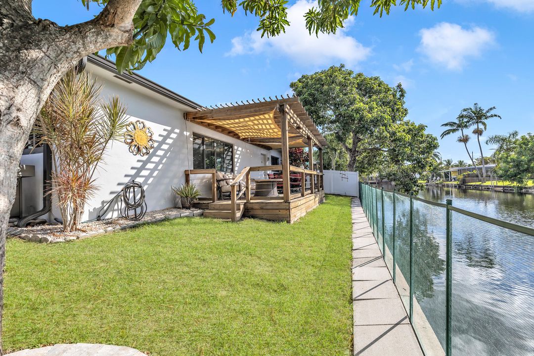 На продажу: $658,000 (3 спален, 2 ванн, 1672 Квадратных фут)