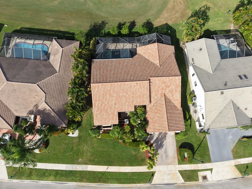 На продажу: $785,000 (3 спален, 2 ванн, 2404 Квадратных фут)