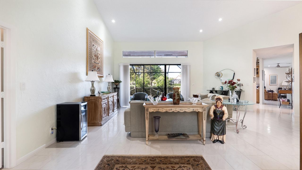 На продажу: $785,000 (3 спален, 2 ванн, 2404 Квадратных фут)