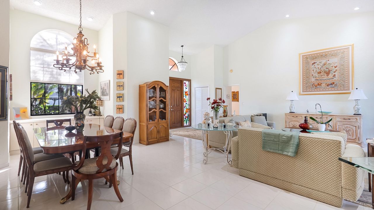 На продажу: $785,000 (3 спален, 2 ванн, 2404 Квадратных фут)