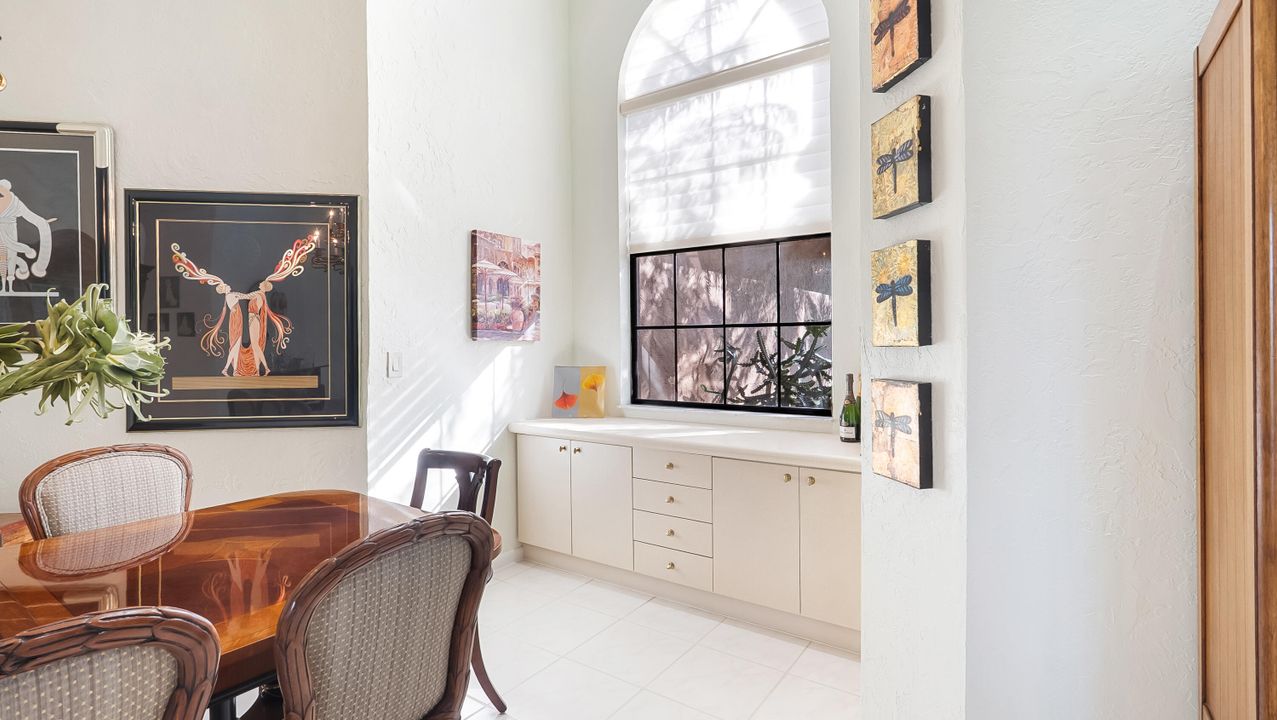 На продажу: $785,000 (3 спален, 2 ванн, 2404 Квадратных фут)