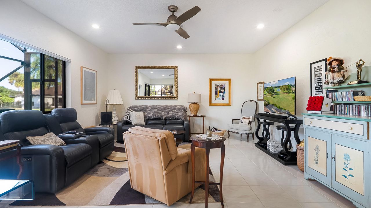 На продажу: $785,000 (3 спален, 2 ванн, 2404 Квадратных фут)