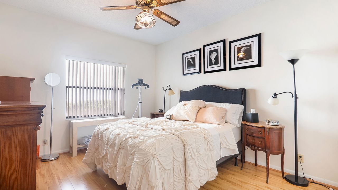 На продажу: $785,000 (3 спален, 2 ванн, 2404 Квадратных фут)