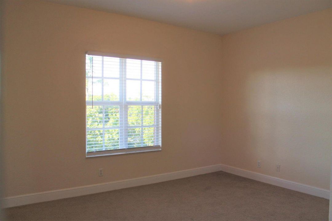 待售: $429,000 (3 贝兹, 3 浴室, 1956 平方英尺)