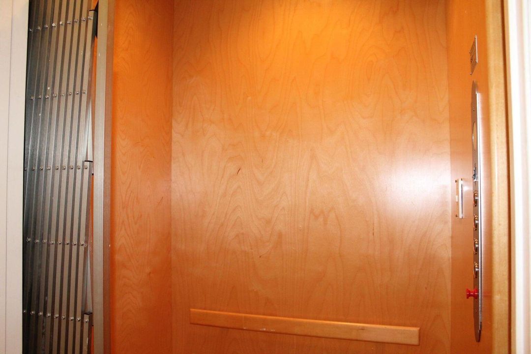 待售: $429,000 (3 贝兹, 3 浴室, 1956 平方英尺)