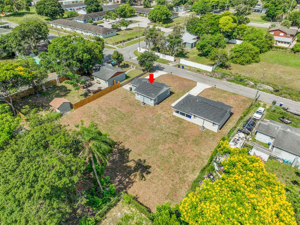 待售: $234,990 (3 贝兹, 1 浴室, 753 平方英尺)