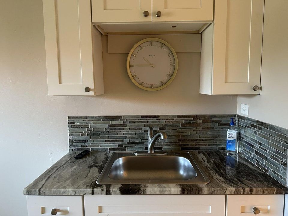 En Venta: $925,000 (0 camas, 0 baños, 2492 Pies cuadrados)