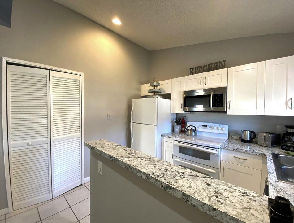 En Venta: $925,000 (0 camas, 0 baños, 2492 Pies cuadrados)