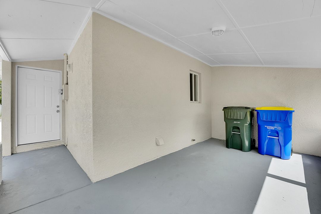 待售: $239,990 (3 贝兹, 1 浴室, 753 平方英尺)