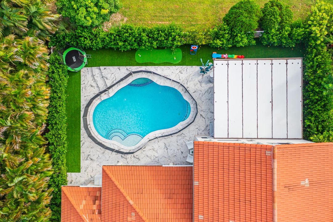 待售: $1,650,000 (5 贝兹, 4 浴室, 4460 平方英尺)