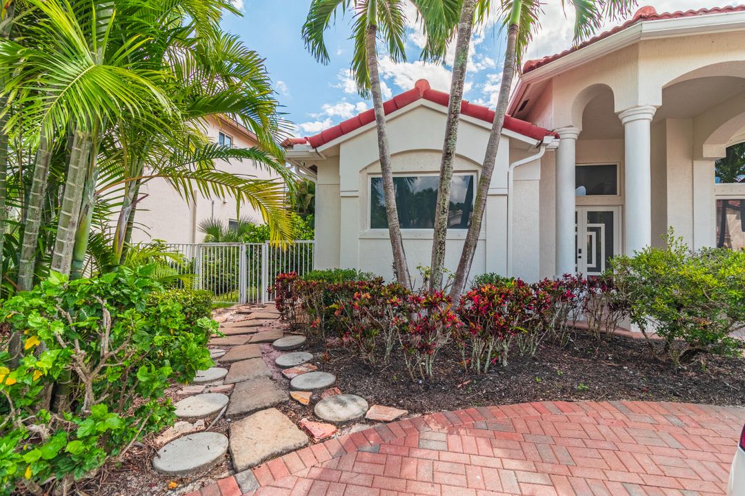 待售: $1,650,000 (5 贝兹, 4 浴室, 4460 平方英尺)