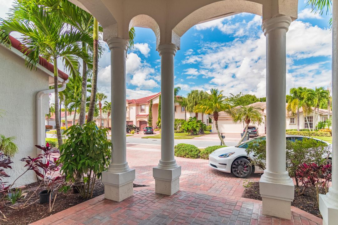 待售: $1,650,000 (5 贝兹, 4 浴室, 4460 平方英尺)