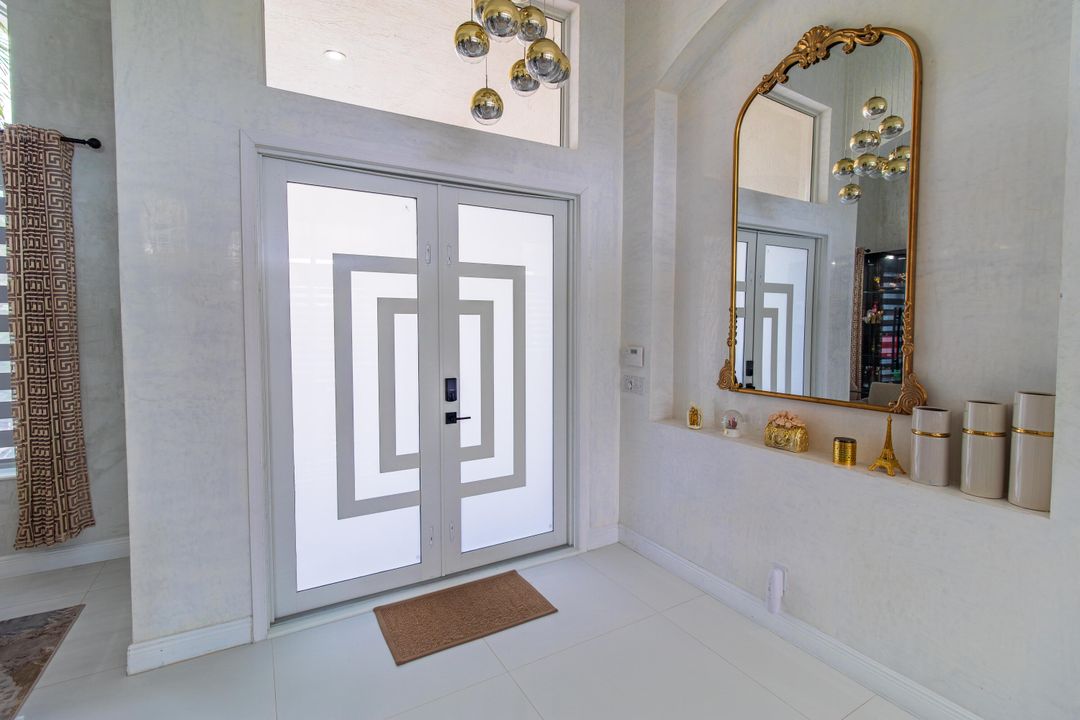 待售: $1,650,000 (5 贝兹, 4 浴室, 4460 平方英尺)