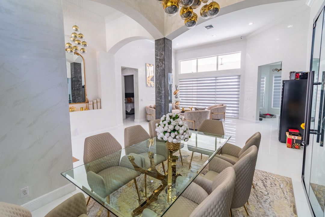 待售: $1,650,000 (5 贝兹, 4 浴室, 4460 平方英尺)