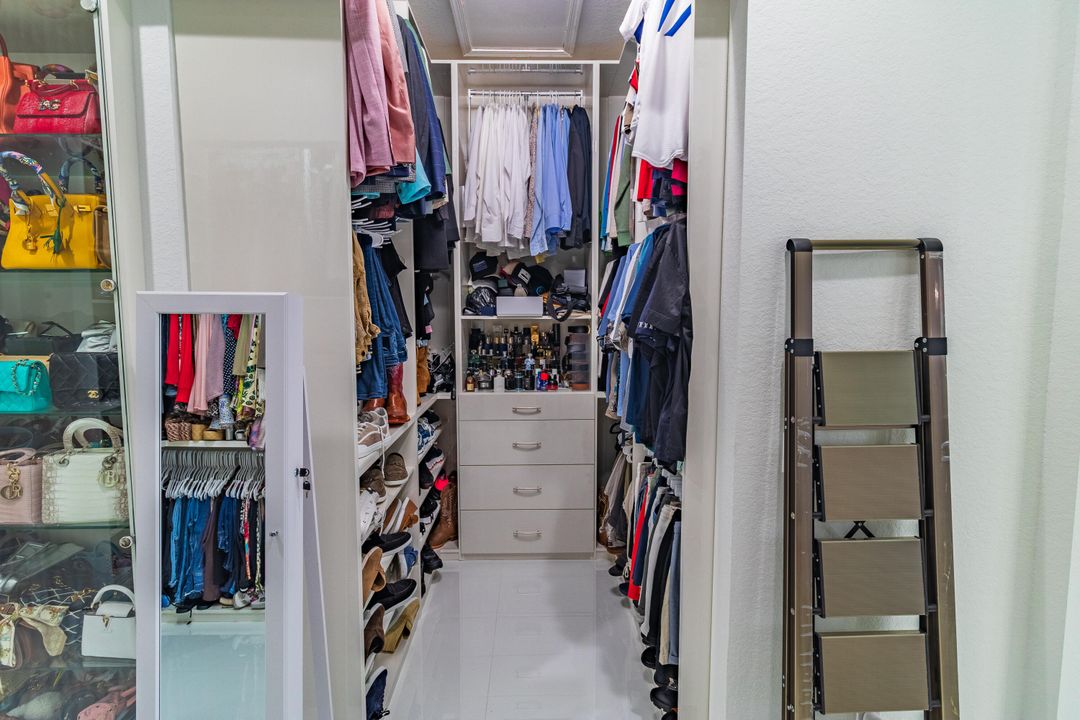 待售: $1,650,000 (5 贝兹, 4 浴室, 4460 平方英尺)