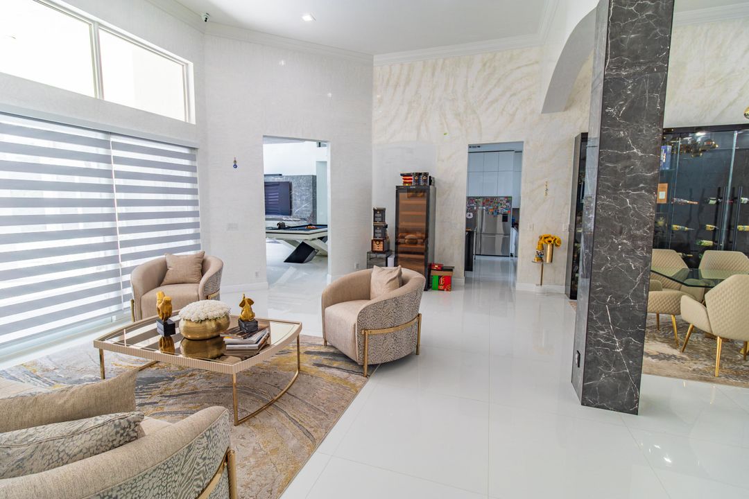 待售: $1,650,000 (5 贝兹, 4 浴室, 4460 平方英尺)