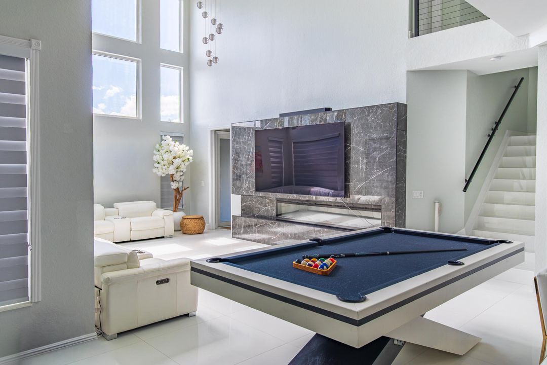 待售: $1,650,000 (5 贝兹, 4 浴室, 4460 平方英尺)