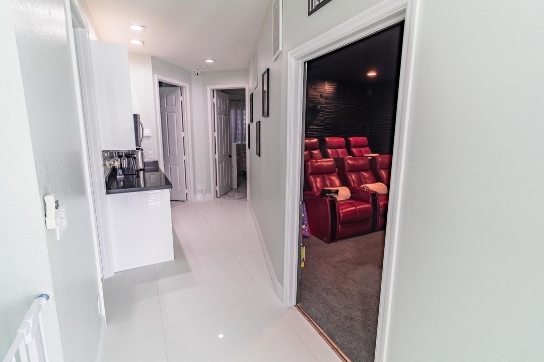 待售: $1,650,000 (5 贝兹, 4 浴室, 4460 平方英尺)