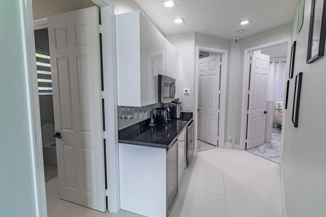 待售: $1,650,000 (5 贝兹, 4 浴室, 4460 平方英尺)